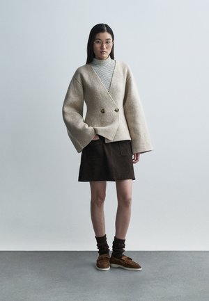 CLARITA - Polobotky - rich brown