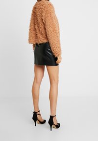 Gina Tricot Vinterjakker - camel