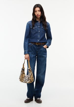 Tommy Jeans, CITY LEOPARD PRINT SHOULDER BAG - Дамска чанта - beige