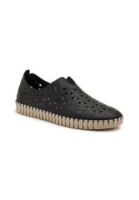 Frau Shoes PERFORATED - Scarpe senza lacci - black
