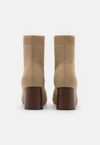 Even&Odd Wide Fit Kotníkové boty - beige