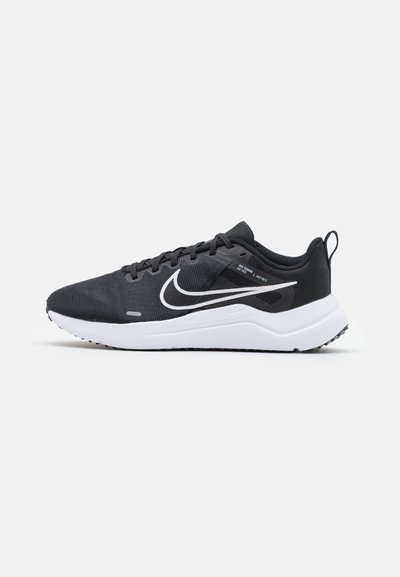Nike Performance REVOLUTION 5 - Juoksukenkä/neutraalit - black/white/anthracite/musta - Zalando.fi