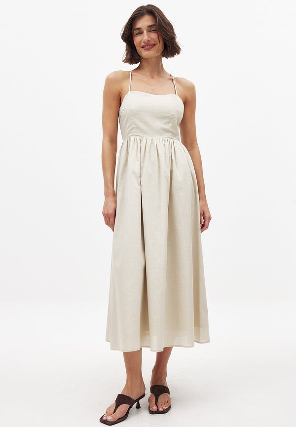 OPEN BACK DETAIL - Freizeitkleid - beige