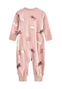 Rosa bomullsoverall med långa ärmar, med en lekfull kattprint i olika färger. Manschetter och anklar är något elastiska.