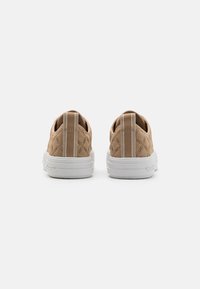 MICHAEL Michael Kors Baskets basses - camel