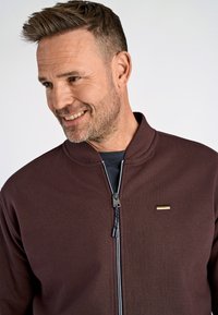 Jack's Sportswear BASEBALL COLLAR - Felpa con zip - dk red