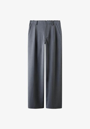 Platas kājas bikses tumši pelēkā audumā, ar gludu tekstūru, priekšējām krokām un elastīgu jostasvietu ērtībai.