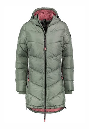 Grüne gepolsterte Pufferjacke mit Kapuze, ausgestattet mit einem pinkfarbenen Futter, Chevron-Steppung und Reißverschluss. Enthält verstellbare Kordeln am Saum.