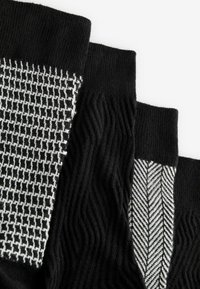 Next SIGNATURE 4 PACK - REGULAR FIT - Strømper - black white tesuture