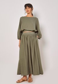 Apricot MIDI - Gonna a pieghe - khaki