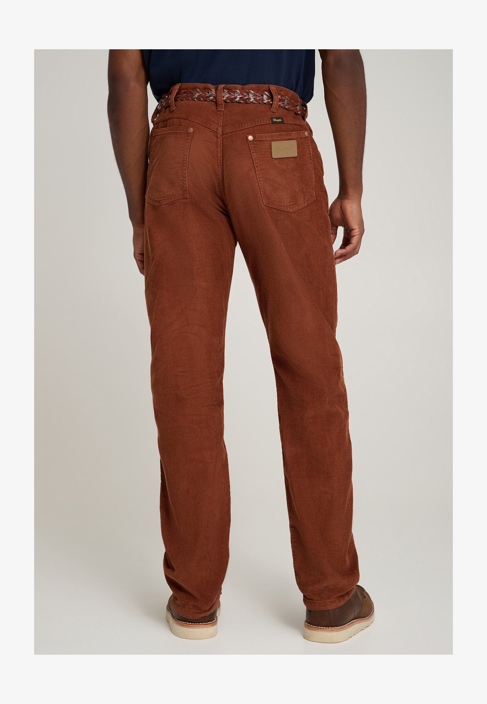 Pantaloni Jeans Wrangler Texas Stretch Uomo + Cintura In Regalo! Il Duo Perfetto In Nero O Marrone (Taglia 36W X 30L)