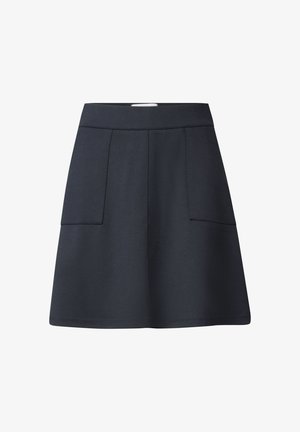 Mustat hame, jossa on vartalonmyötäinen vyötärö, levenevä muoto ja kaksi etutaskua. Valmistettu sileästä kankaasta, jossa on hienovarainen rakenne.