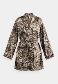 Leopárd mintás selyemköntös hosszú ujjakkal, gallérral és övvel. Puha, sima textúrával és természetes földszínű árnyalatokkal rendelkezik.