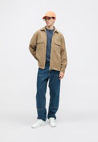 Carhartt WIP REYNOLD SHIRT  - Kevyt takki - leather rinsed