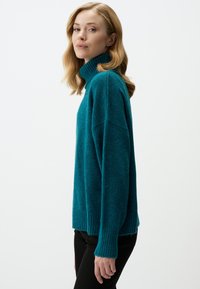 Thumbnail Image 6