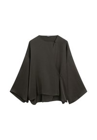 Maglietta verde scuro, ampia, con maniche larghe e scollo arrotondato. Presenta un design incrociato con un dettaglio a bottone sulla parte anteriore.