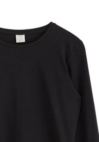 Sort bomulds langærmet top med rund halsudskæring, der har en glat tekstur og minimal syning. Brandetiket synlig indeni.