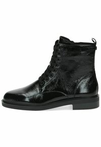 Bottines noires avec une finition en cuir verni brillant, bout rond, devant à lacets et semelle en caoutchouc basse. Présente une languette à l'arrière.