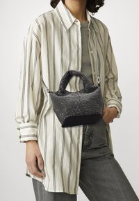 Menbur Handväska - black