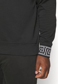 Carlo Colucci Felpa - black