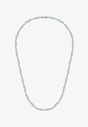 Collana in argento con maglie allungate e finitura lucida. Design uniforme in tutto, adatta per essere indossata a strati o da sola.