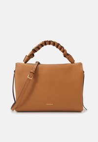 Unselected, cuir/noir