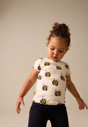 Next, REGULAR FIT - SHORT SLEEVE  - T-shirts print - ecru white bee
