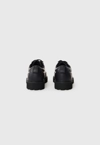 Acheter en ligne des chaussures Derby pour hommes