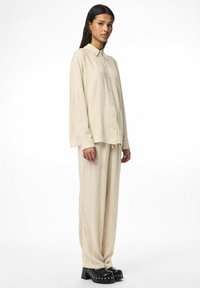 Pieces PCPIA - Button-down blouse - birch