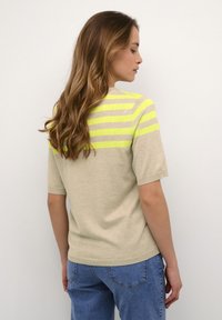 Kaffe KALIZZA - Marškinėliai su spaudiniu - sand melange lime half stripe
