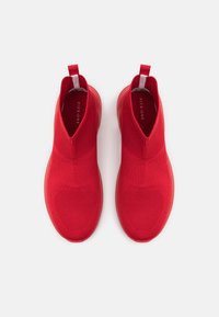 Pier One UNISEX - Høye joggesko - red