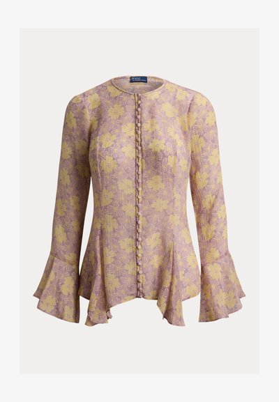 Florale Bluse in Rosa und Gelb mit langen Glockenärmeln, rundem Ausschnitt und einer Vorderseite mit Knöpfen, die ein strukturiertes Blumenmuster zeigt.