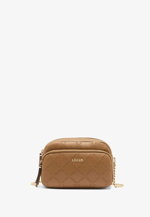 Borsa a tracolla in ecopelle beige con motivo embossé, doppio scomparto con zipper, accessori in tonalità oro e tracolla a catena regolabile.