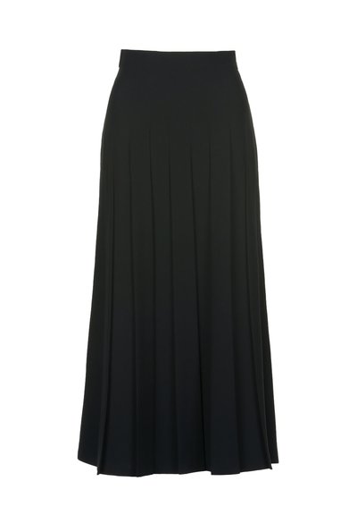 Fustă plisată neagră dintr-un material neted, cu talie înaltă și lungime fluidă, creând o formă lejeră și elegantă.