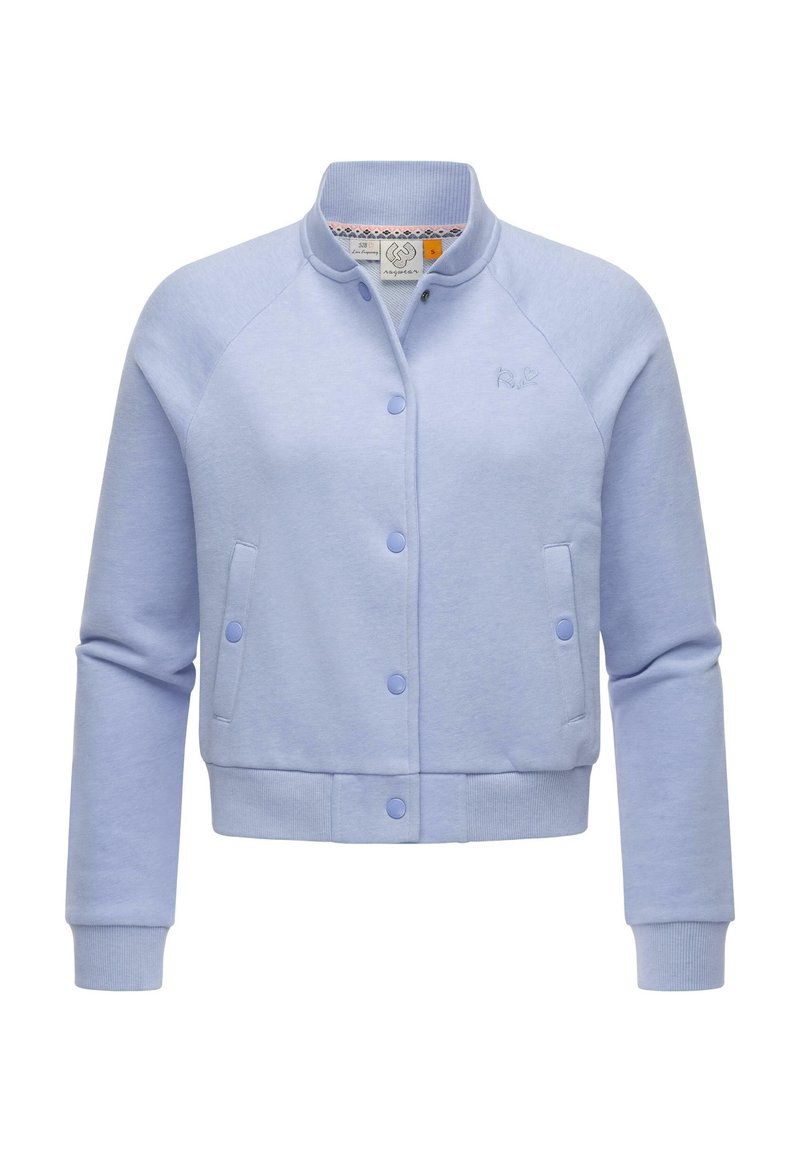 Ljusblå kort sweatshirt med raglanärmar, tryckknappar, två sidofickor och ribbad mudd. Mjuk tyg med subtilt broderad logotyp.