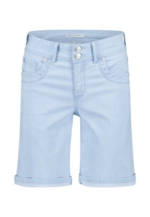 Lysblå denimshorts med en falmet finish, der har en knaplukning, opsmøg på kanten og flere lommer foran og bagpå.
