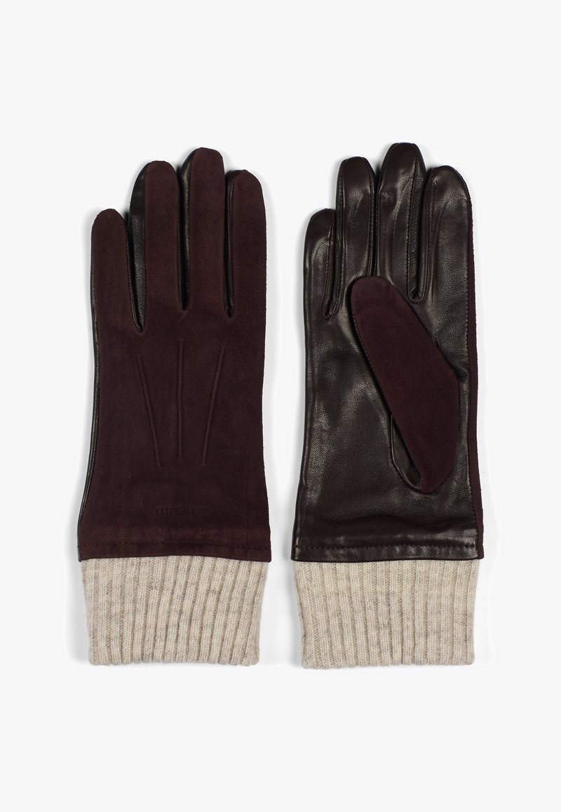 Guanti in pelle marrone e suede bordeaux con un polsino a coste beige, caratterizzati da cuciture dettagliate sul suede e una finitura in pelle liscia.