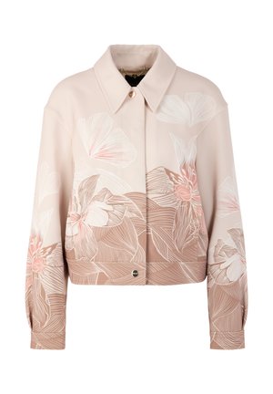 Kurz geschnittene Jacke aus weichem, rosa Stoff mit weißen und hellrosa Blumenmustern. Vorderseite mit Knöpfen, klassischem Kragen und langen Ärmeln.