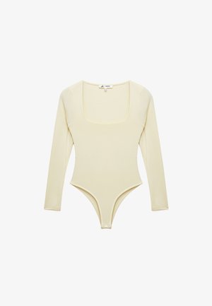 Bodysuit de manga larga en amarillo claro, con escote cuadrado, diseño ajustado y cierre de presión en la parte inferior. Tejido suave y elástico.