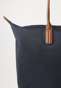 Tommy Hilfiger POPETTE TOTE  - Cabas - space blue corp
