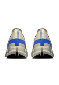 Thumbnail Image 4