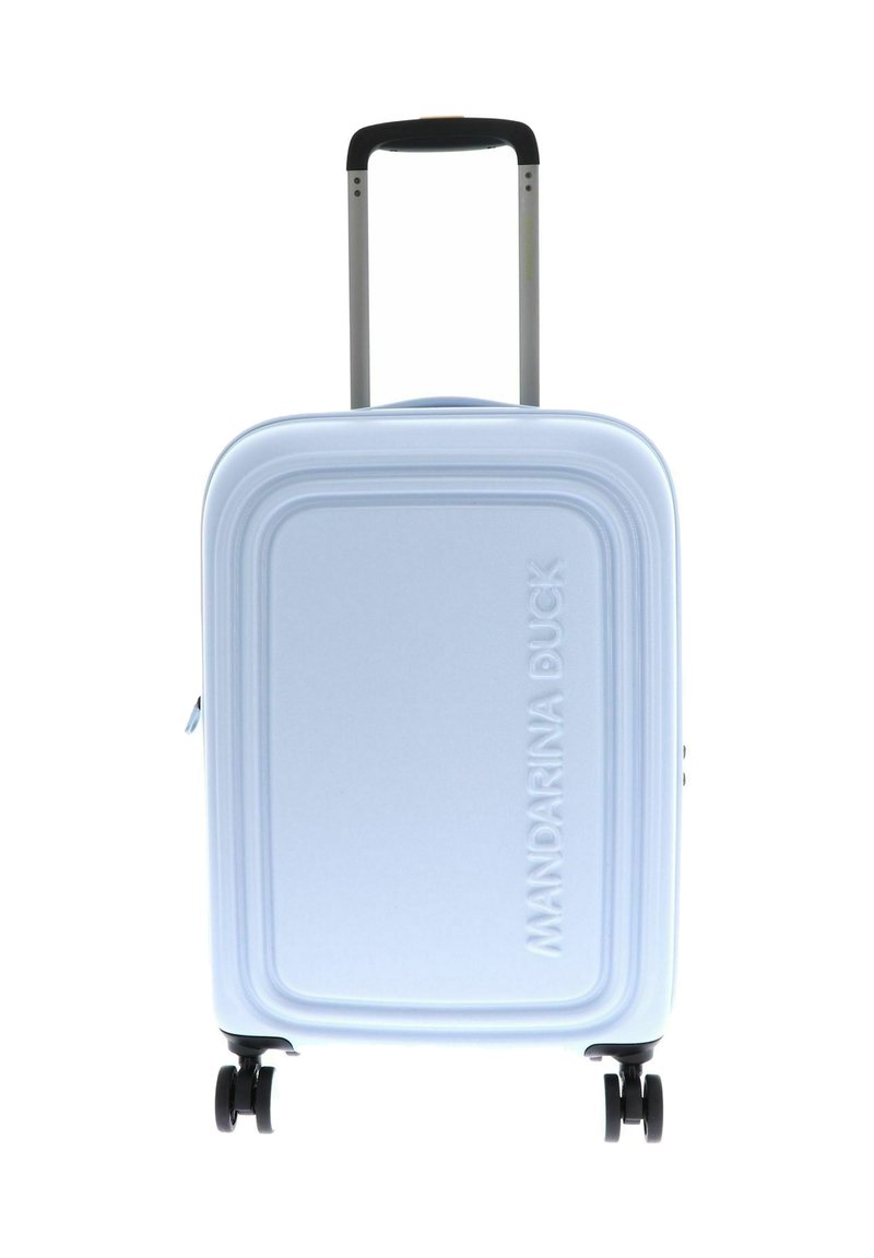 Valise rigide de couleur bleu clair avec logo, angles arrondis, poignée télescopique, quatre roues noires pour la mobilité et fermeture éclair.