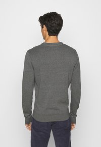 Thumbnail Image 4