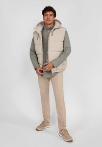 RESPECT PADDED WITH HOOD - Liemenė - stone