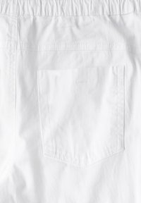Thumbnail Image 6