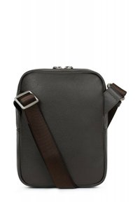 Borsa crossbody in pelle marrone scuro con forma rettangolare, tracolla regolabile, hardware in argento e superficie testurizzata.