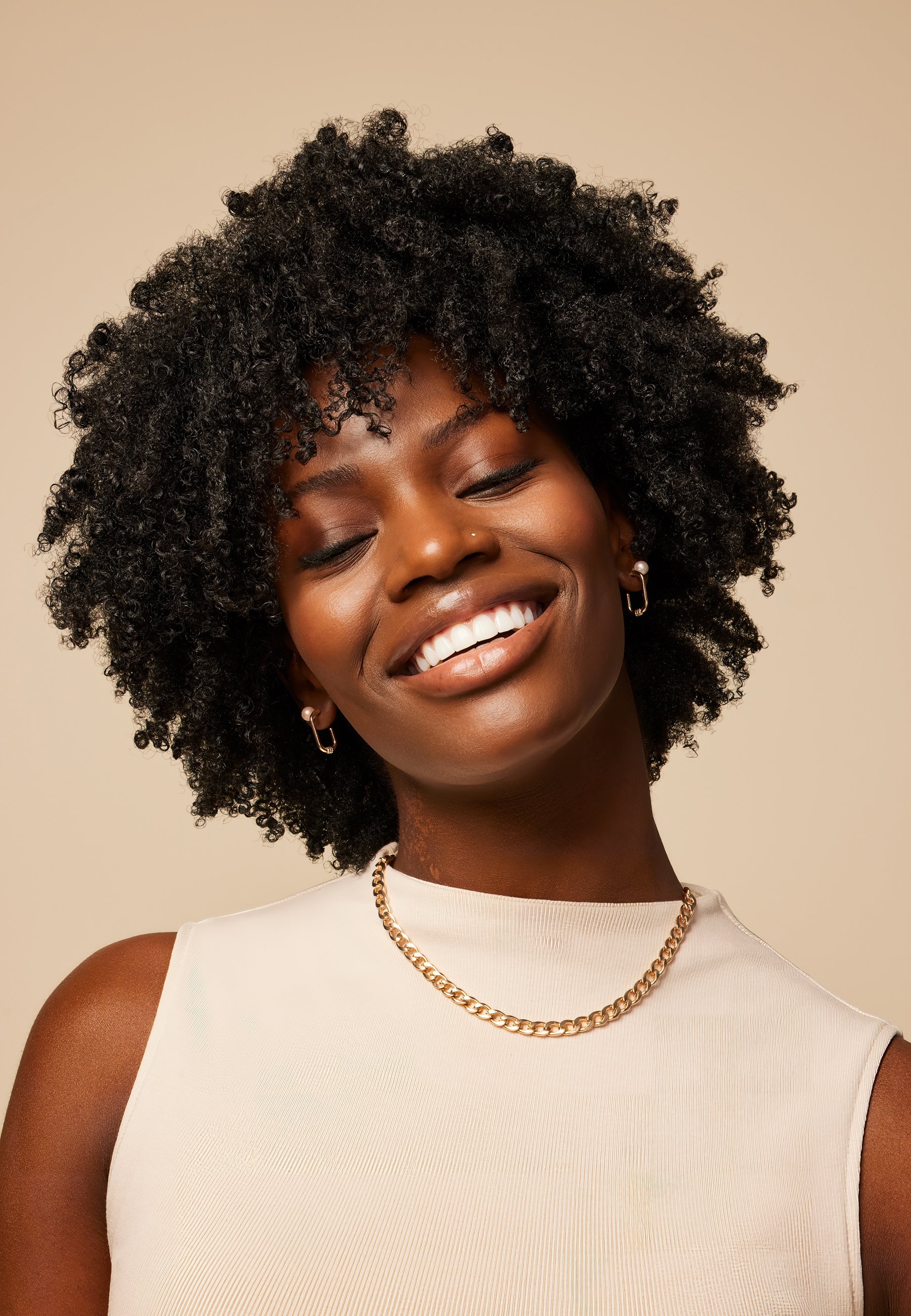 Aveda CAPTIVATING CURLS: BE CURLY ADVANCED™ STYLING ESSENTIALS