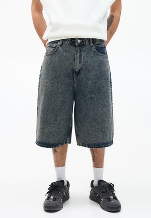 SKATER  - Farmer rövidnadrágok - stone blue denim