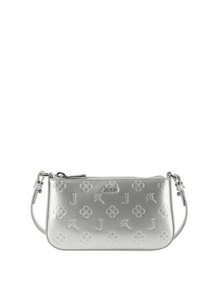 Silberne Kunstleder-Crossbody-Tasche mit geprägten floralem Muster, einem Reißverschluss an der Oberseite und einem verstellbaren Riemen für vielseitiges Tragen.