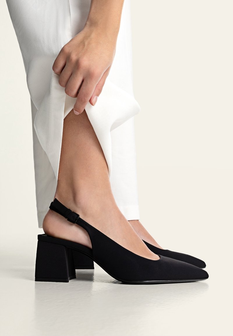 Stradivarius Escarpins - black